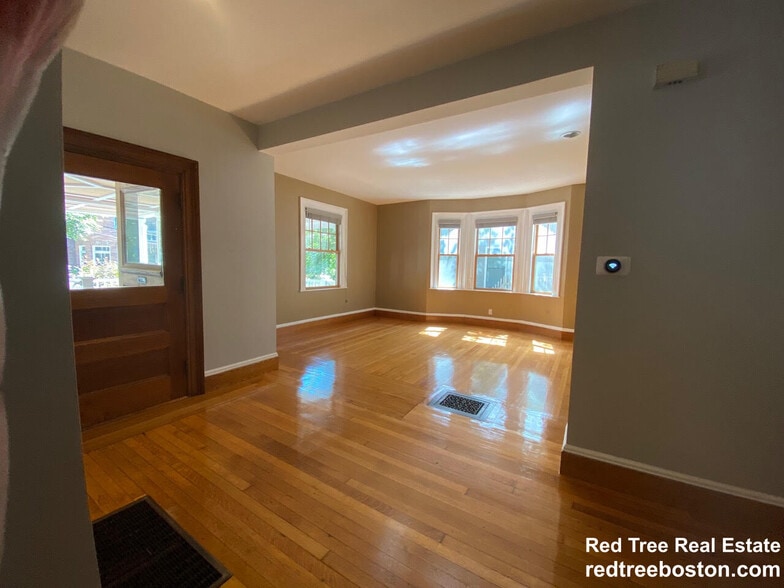 Building Photo - 26 Kilsyth Rd