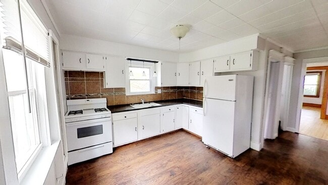 Building Photo - 3 Bedroom in Swillburg Area