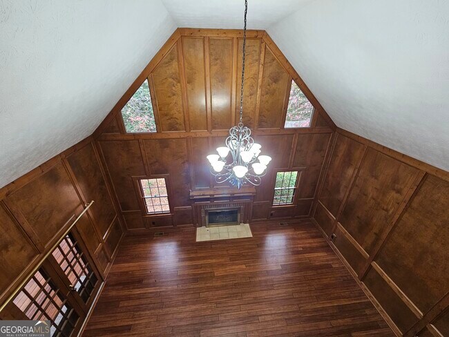 Building Photo - 5525 Wedgewood Ct SW