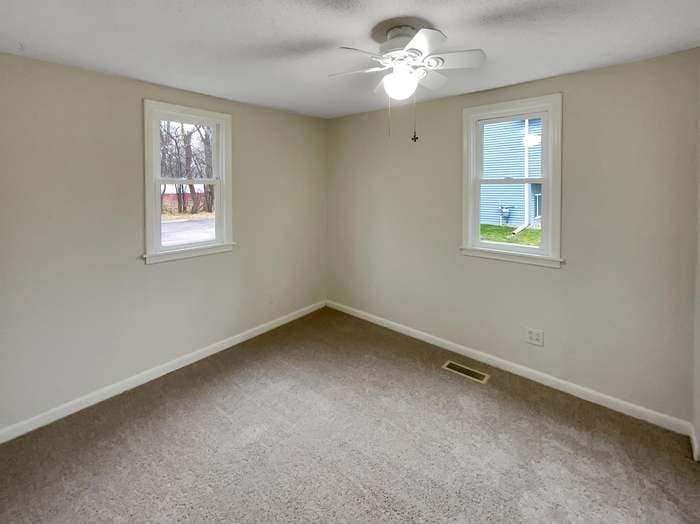 Building Photo - 2022 English St