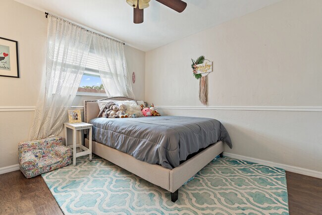 Building Photo - 9674 Dogwood Ave