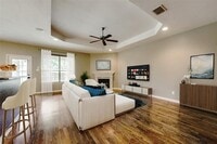 Building Photo - 2206 Creek Side Dr