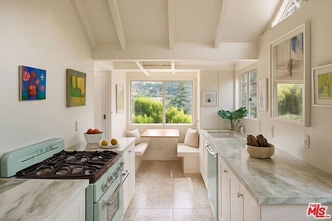 Building Photo - 2764 Outpost Dr