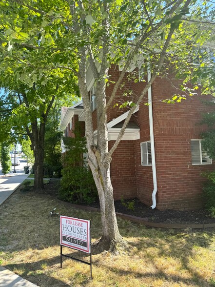 Building Photo - 179 N Church St