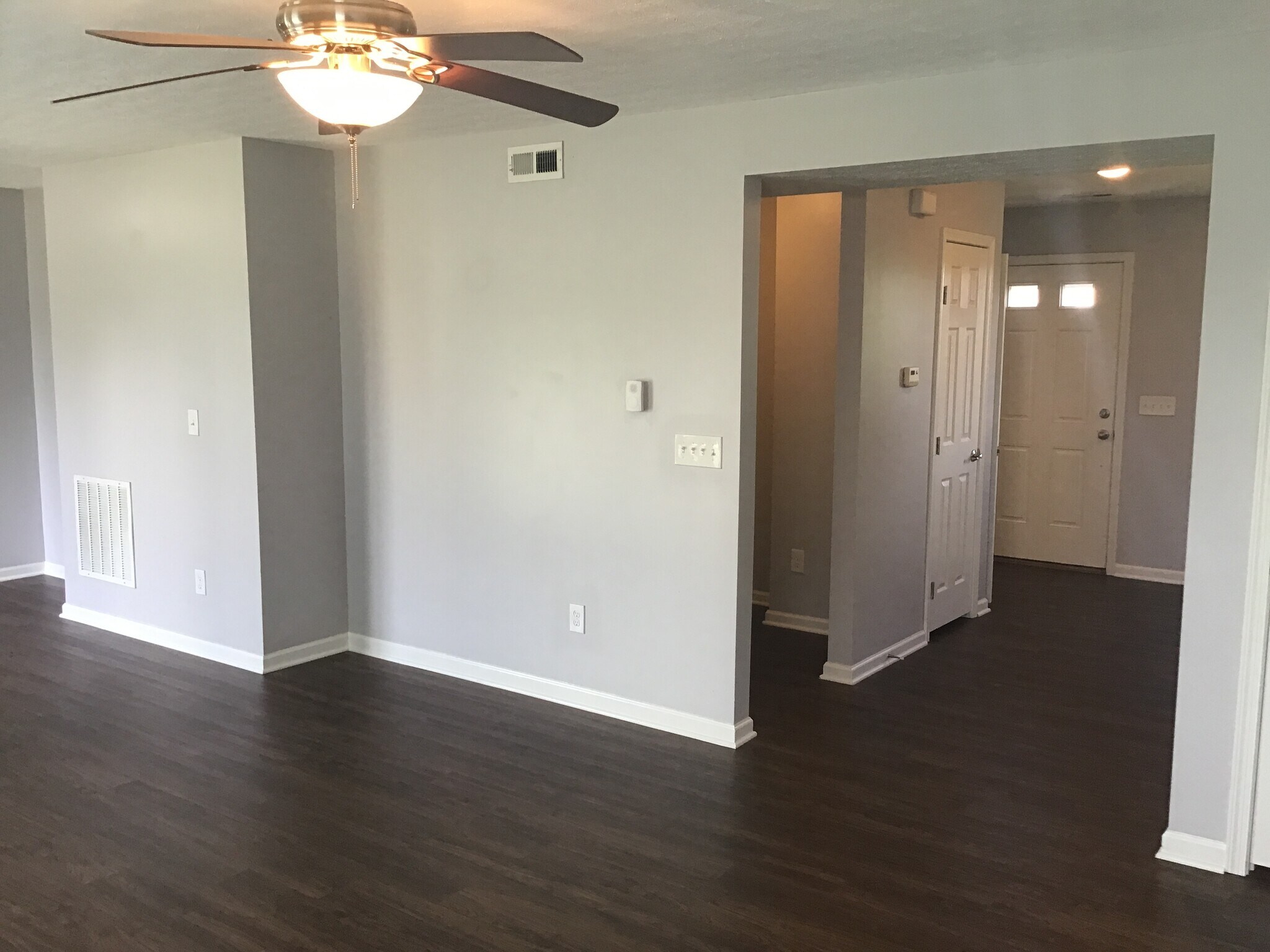 Building Photo - 1141 Promenade Dr