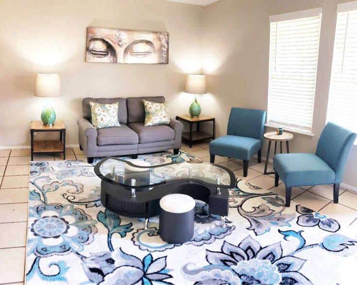 Building Photo - 3901 S Garnett Rd