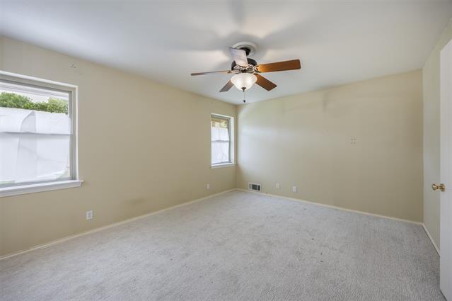 Building Photo - 1404 Seminole Dr