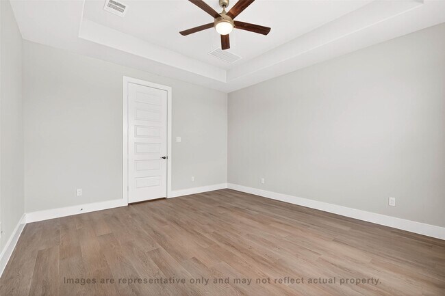 Building Photo - 10719 Mason Rd