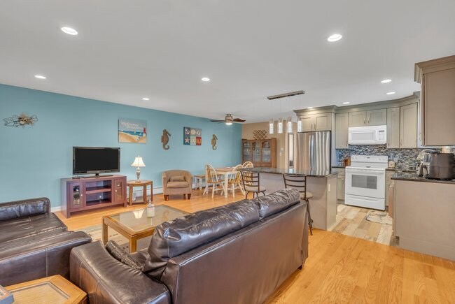 Building Photo - 113 Wharfside Dr