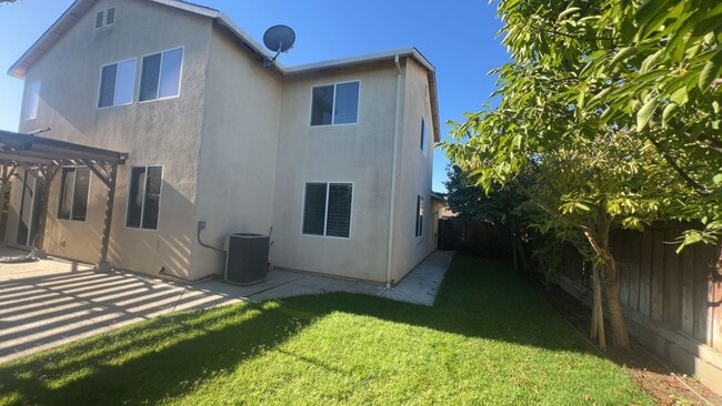 Building Photo - 6598 Aggies Ct