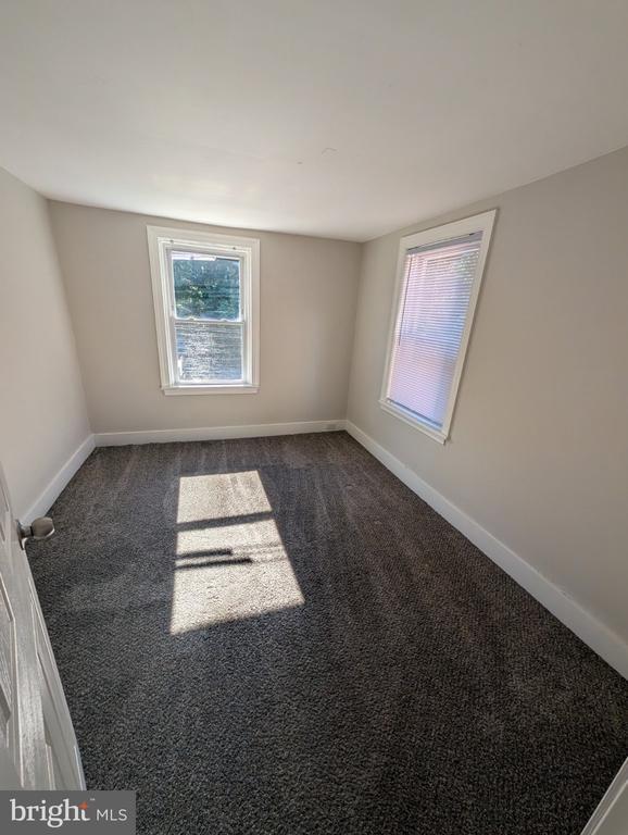 Building Photo - 38 Denham Ave
