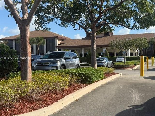 Building Photo - 1351 SW 125th Ave