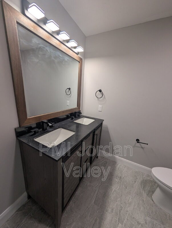 Building Photo - 408 RIGDON St