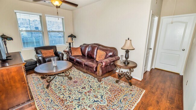 Building Photo - 8807 Seguin Cove Ln