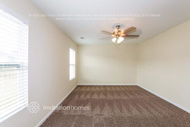 Building Photo - 10211 Daniel Dwayne Dr