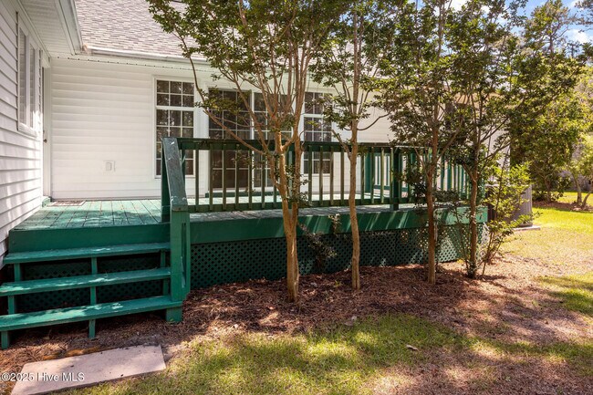 Building Photo - 2039 Royal Pines Dr