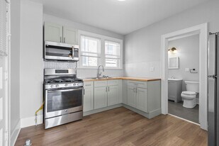 Building Photo - 3222 W Grace St