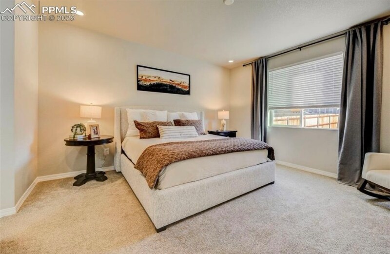 Building Photo - 10499 Rolling Peaks Dr