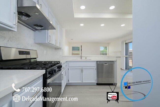 Building Photo - Gorgeous renovated East Vallejo 4 bedroom home