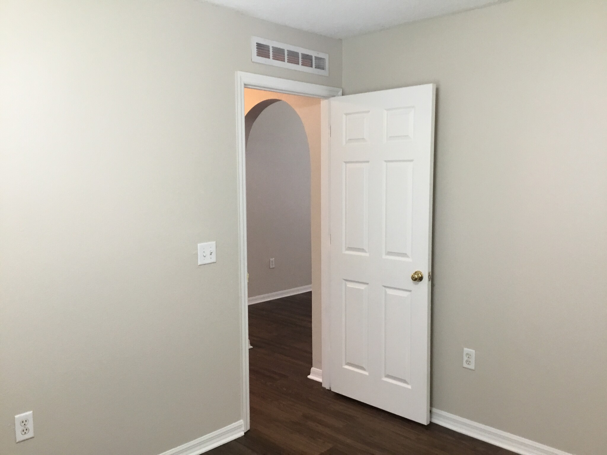 Building Photo - 87211 Kipling Dr
