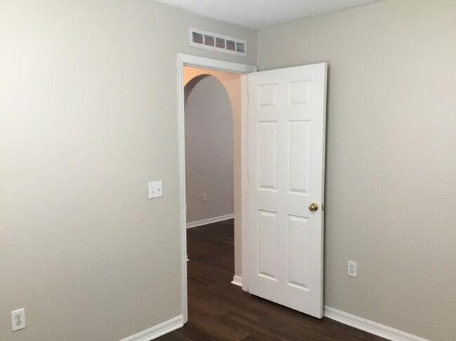 Building Photo - 87211 Kipling Dr