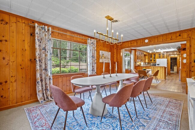 Building Photo - 264 Euharlee Rd SW