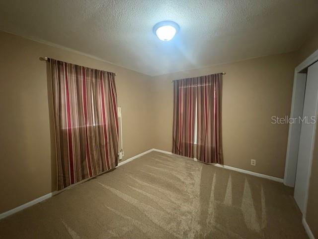Building Photo - 401 Alma Dr