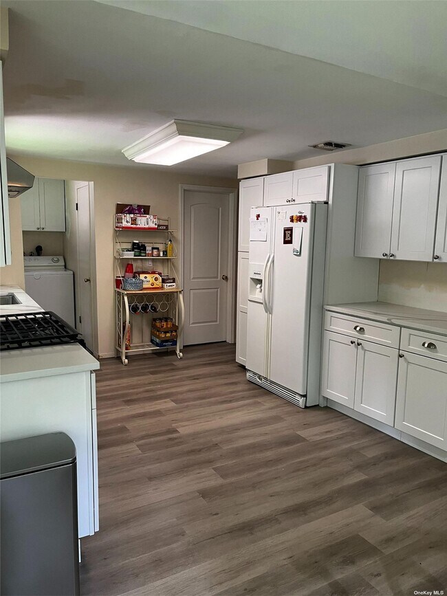 Building Photo - 1 Andrew Ct