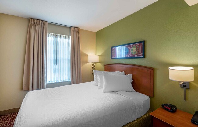 Building Photo - Furnished Studio-Atlanta - Norcross - Peachtree Corners