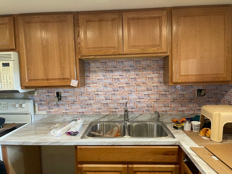 Building Photo - 5201 Orduna Dr