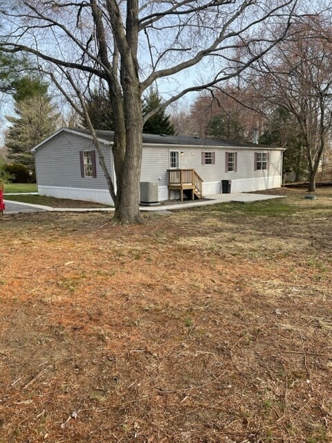Building Photo - 4407 Sanford Ct