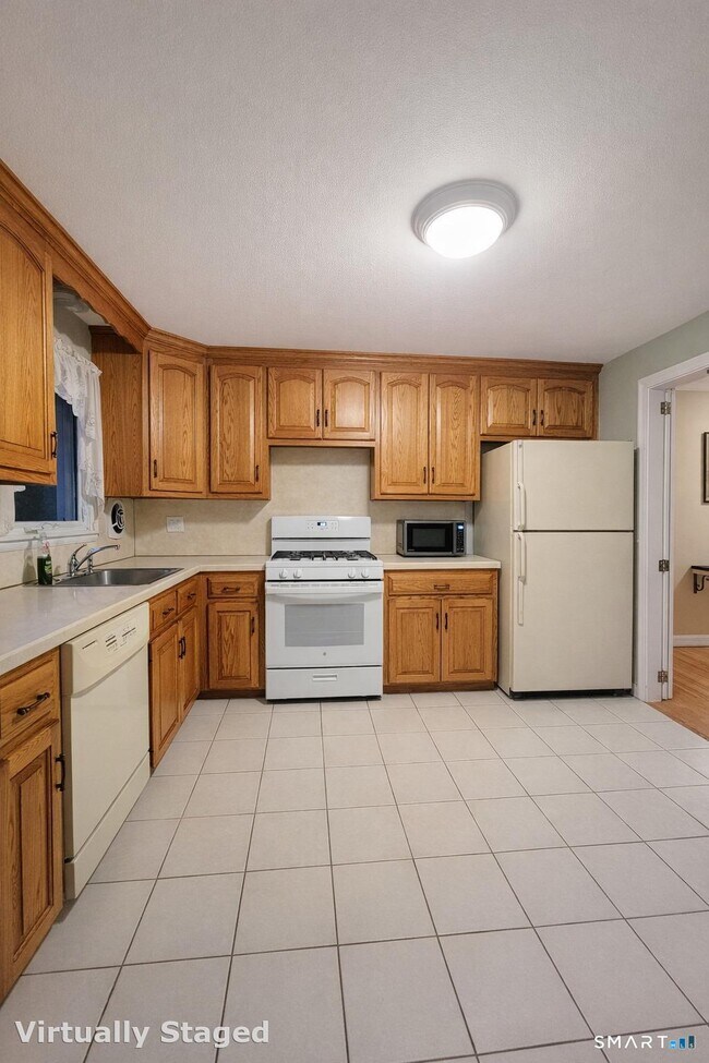 Building Photo - 46 Turkey Hill Rd