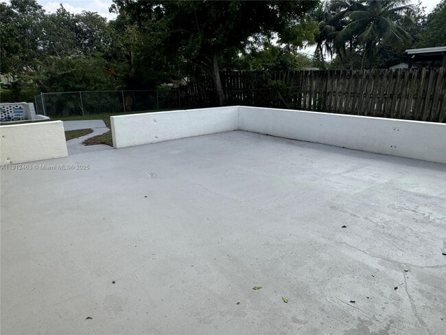 Building Photo - 1830 NW 61st Ave