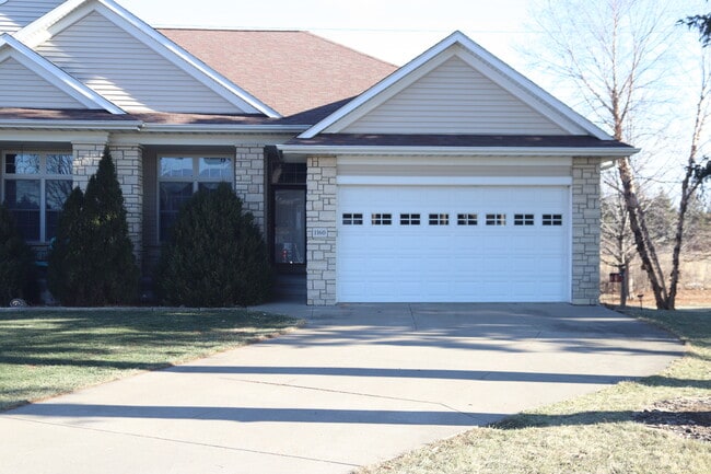 Building Photo - 1160 Winchester Ln