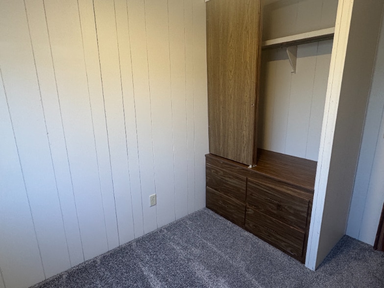 Building Photo - 4664 US-30