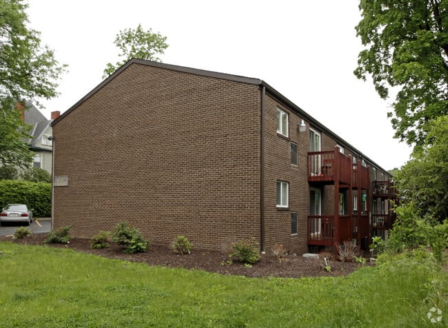 Westwind - Westwind Apartments