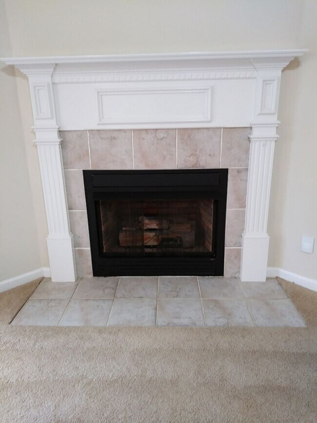 Building Photo - 3428 Heatherwood Tra