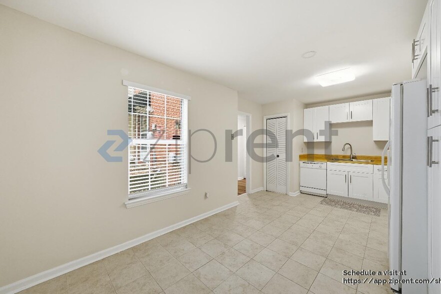 Building Photo - 661 Coventry Township Ln