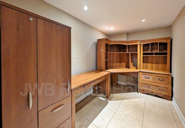 Building Photo - 12722 Megan Jean Ct