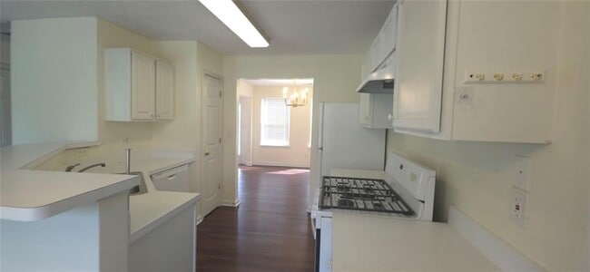 Building Photo - 2895 Gallery Grove
