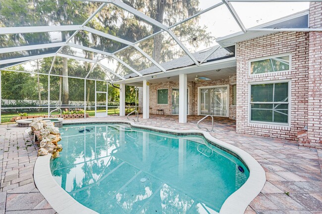 Building Photo - 4/3 Pool Home in Halifax Plantation