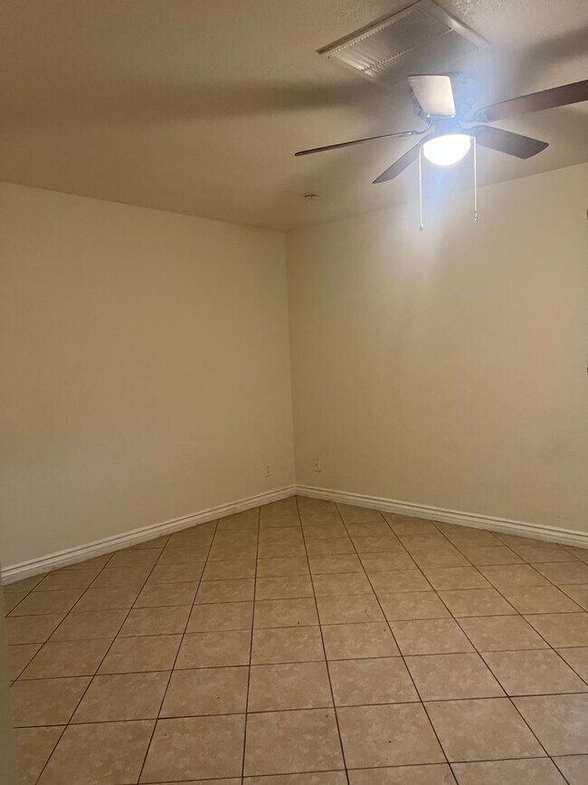 Building Photo - Ready for Move In