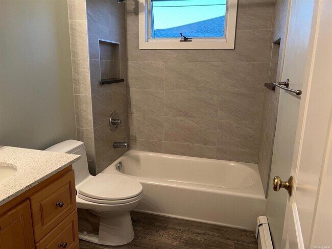 Building Photo - 563 Neptune Blvd