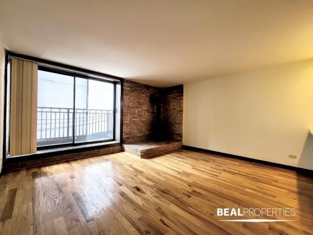 Building Photo - 0 bedroom in CHICAGO IL 60610