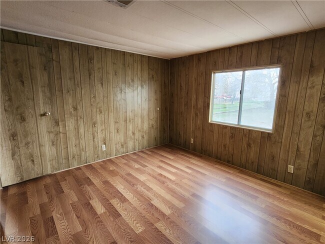 Building Photo - 1111 Hardy Ln