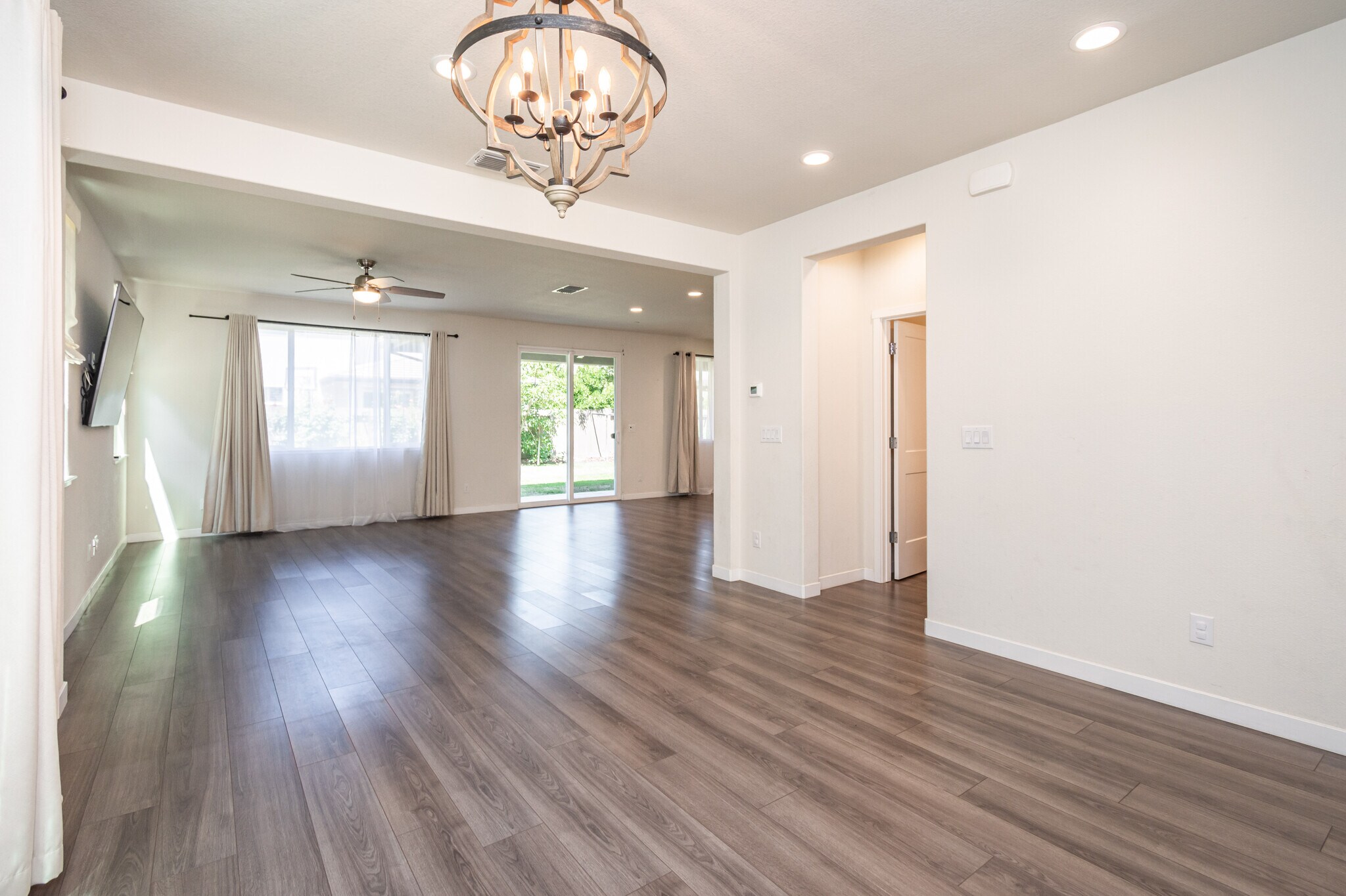 Building Photo - 4455 English Elm St