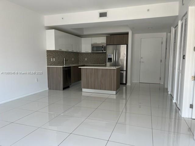 Building Photo - 5300 Paseo Blvd