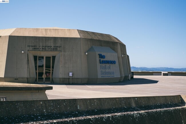 Building Photo - 2905 Channing Way