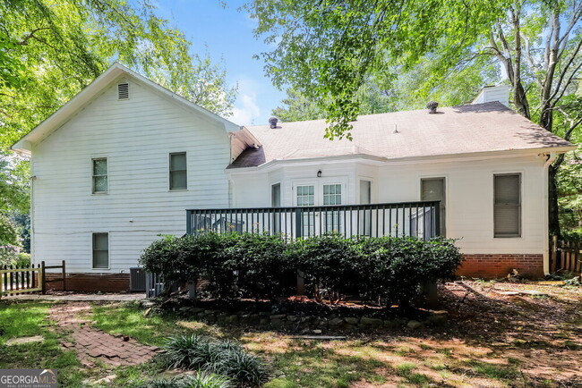 Building Photo - 8601 Stone Creek Ct