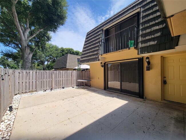 Building Photo - 3227 32nd Way